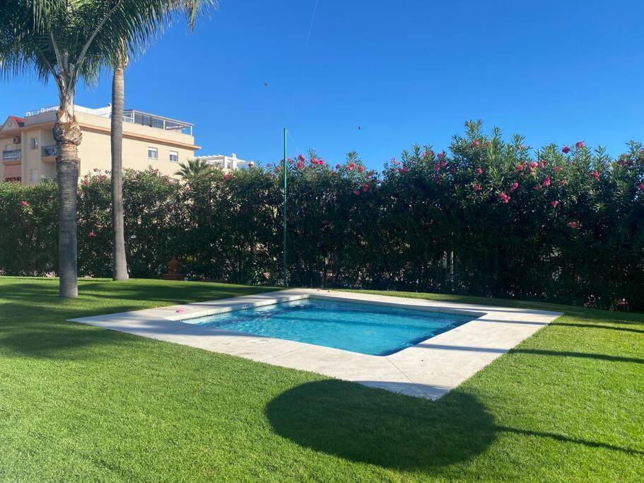 Central Estepona 3 Bed Apt With Pool And Parking מראה חיצוני תמונה
